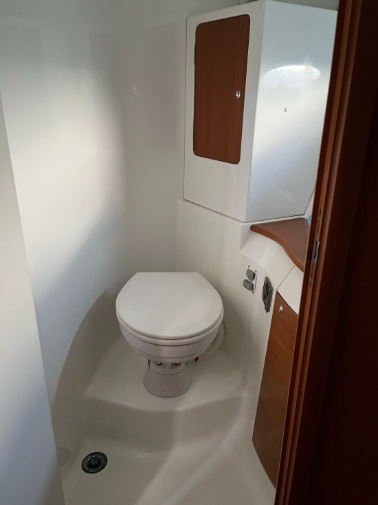 Beneteau Antares 12 Fly usado à venda