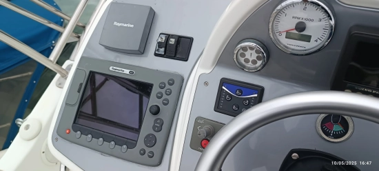 Beneteau Antares 12 Fly usado à venda