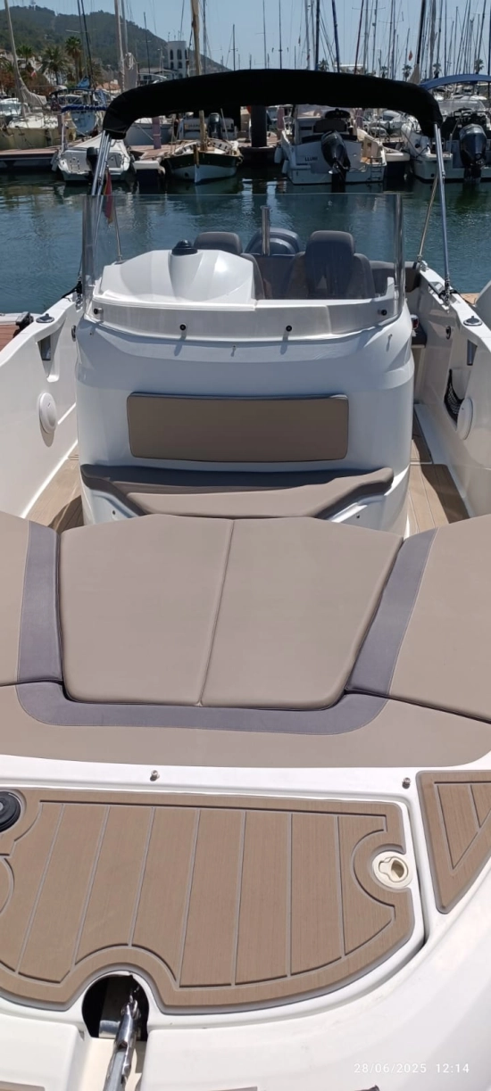 Jeanneau Cap Camarat 6.5 Cc usata in vendita
