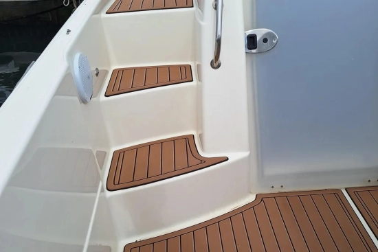Quicksilver Sundeck Activ 755 de segunda mano en venta