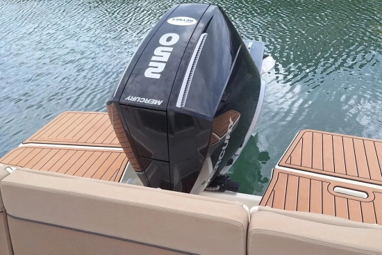 Quicksilver Sundeck Activ 755 de segunda mano en venta