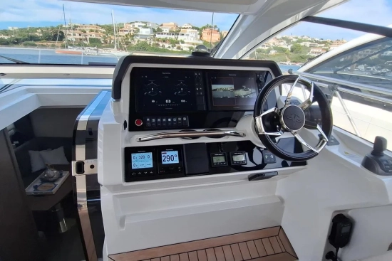 Sealine S430 usado à venda