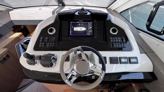 Beneteau Gran turismo 50 fly usata in vendita