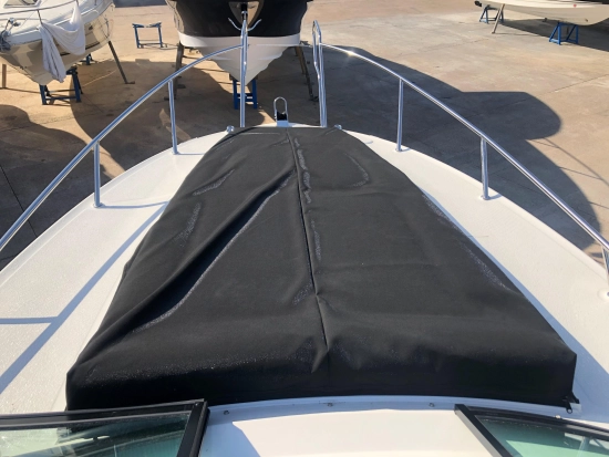 Sea Ray Sundancer 265 usado à venda