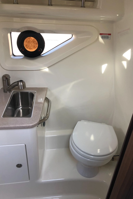 Sea Ray Sundancer 265 usado à venda