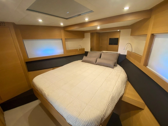 Pershing 64 usata in vendita