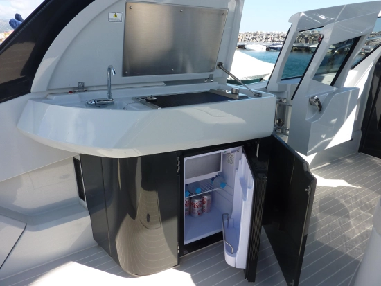 Fairline F Line 33 de segunda mano en venta