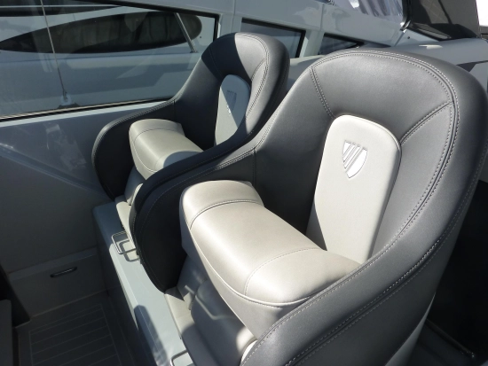 Fairline F Line 33 de segunda mano en venta