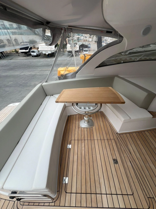 Sessa Marine C38 usado à venda