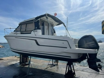 Jeanneau Merry Fisher 695 usado à venda