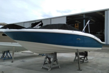 Sea Ray SPX 21 usado à venda