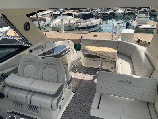 Sea Ray Sundancer 320 usata in vendita