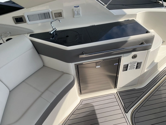 Sea Ray Sundancer 320 usata in vendita