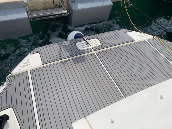 Sea Ray Sundancer 320 usata in vendita