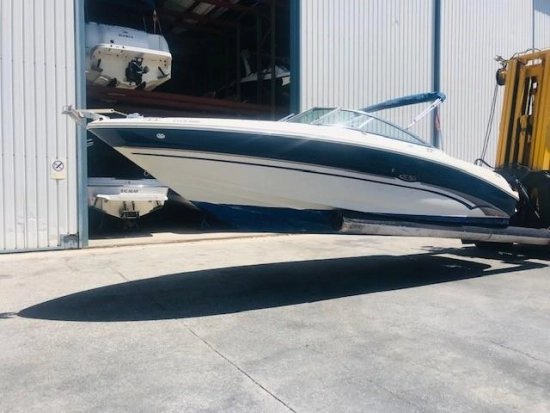 Sea Ray 240 Bow Rider usata in vendita