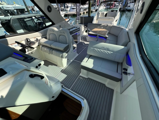 Sea Ray Sundancer Coupe 320 de segunda mano en venta