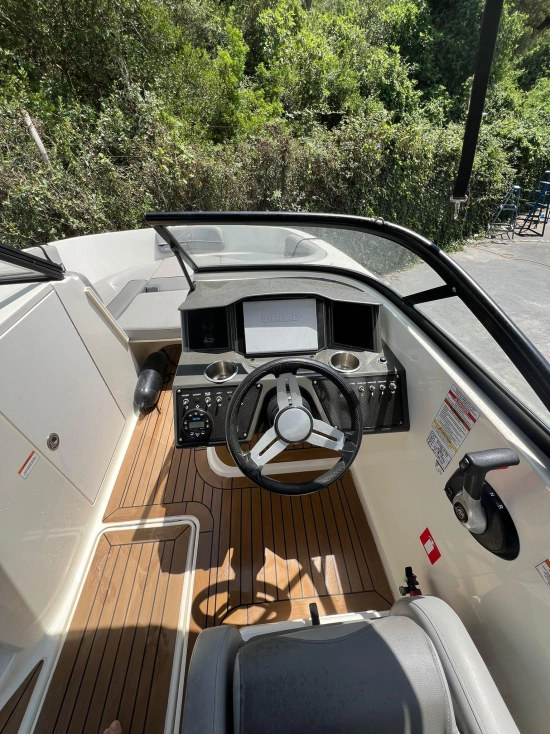 Bayliner VR6 Bowrider OB usado à venda