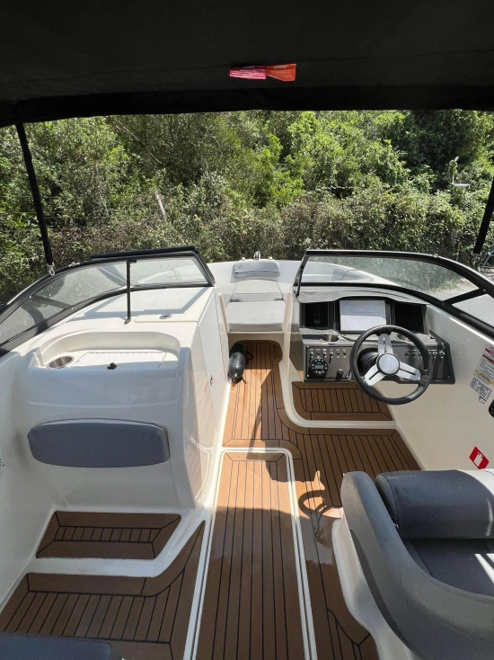 Bayliner VR6 Bowrider OB usado à venda