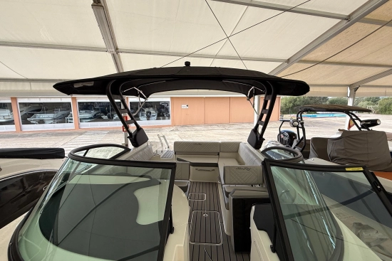 Sea Ray SDX 270 nuova in vendita
