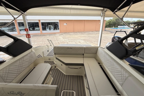 Sea Ray SDX 270 nuova in vendita