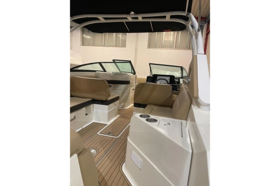 Sea Ray SDX 270 usata in vendita