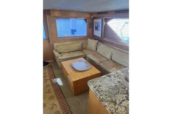 Hatteras Yachts 70 Convertible de segunda mano en venta