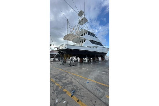 Hatteras Yachts 70 Convertible de segunda mano en venta