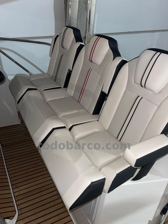 Jeanneau Cap Camarat 10.5 Serie 2 WA nuova in vendita
