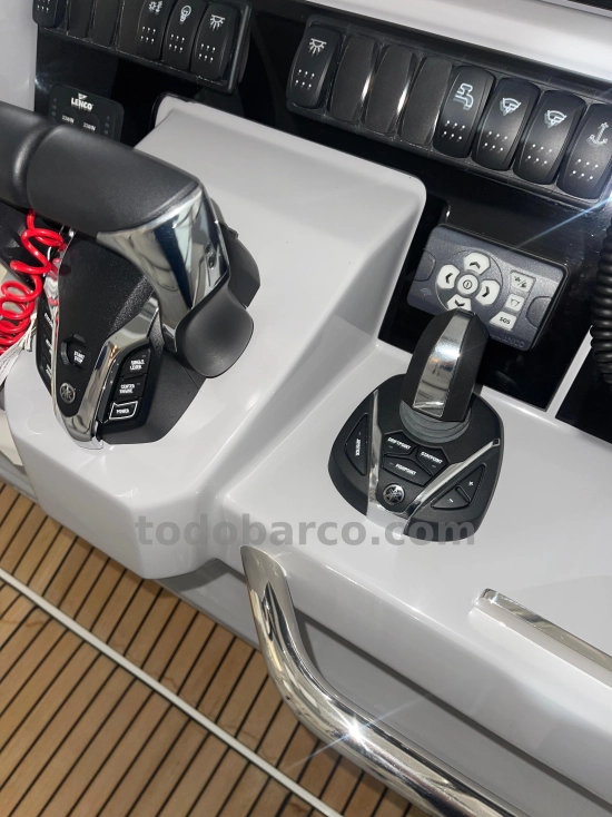 Jeanneau Cap Camarat 10.5 Serie 2 WA nuova in vendita