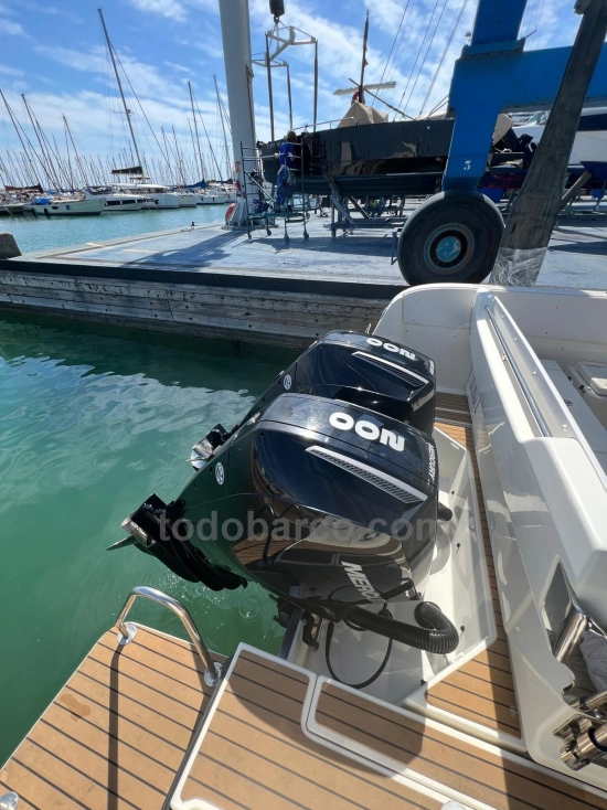 Quicksilver Activ 905 Weekend ob usata in vendita