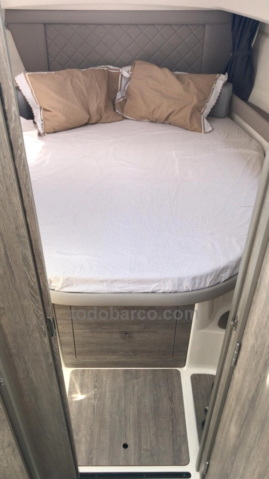 Quicksilver Activ 905 Weekend ob usata in vendita