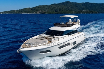 Ferretti 550 usado à venda