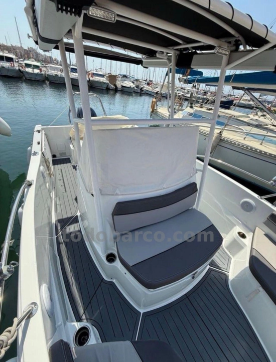 Jeanneau Cap Camarat 6.5 Cc de segunda mano en venta