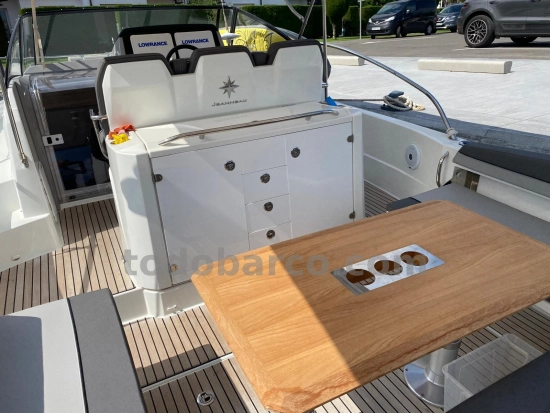 Jeanneau Cap Camarat 10.5 Wa de segunda mano en venta