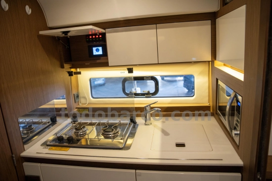 Jeanneau Leader 36 de segunda mano en venta