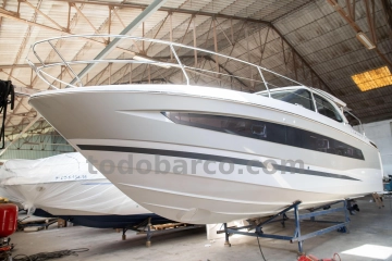 Jeanneau Leader 36 usado à venda