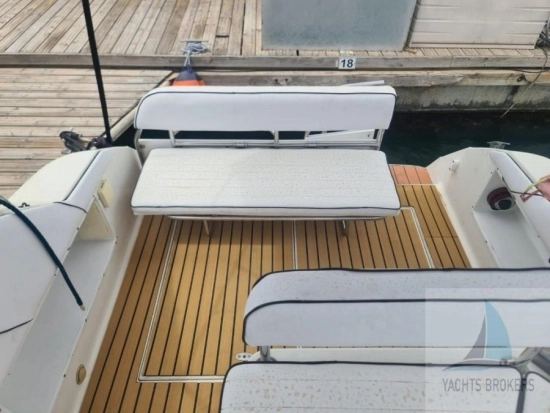 Celebrity 265 Sport Cruiser de segunda mano en venta