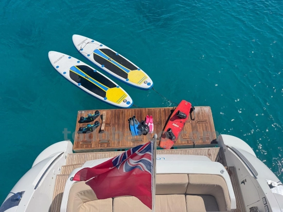 Azimut 64 usata in vendita