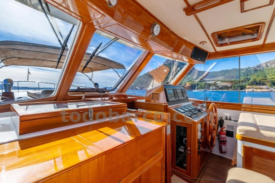 Grand Banks 49 Eastbay HX usata in vendita