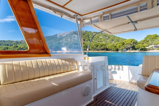 Grand Banks 49 Eastbay HX usata in vendita