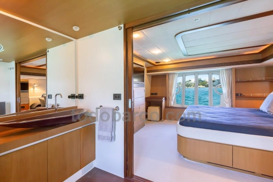 Ferretti 731 de segunda mano en venta