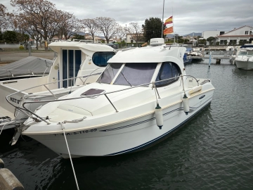 Beneteau Antares 7 preowned for sale