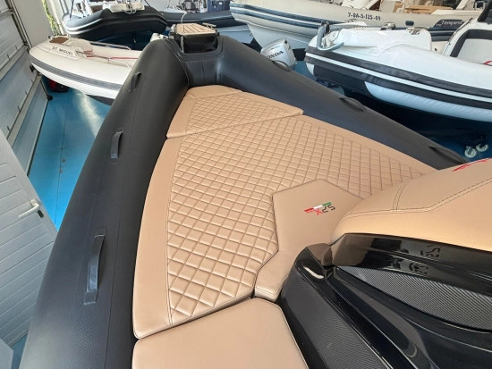 SPX RIB 24 Sport nuova in vendita