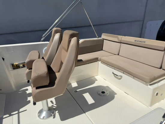 Quicksilver Sundeck Activ 755 usado à venda