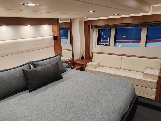 Sunseeker Predator 64 usata in vendita