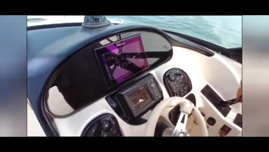 Sea Ray SLX 290 usado à venda