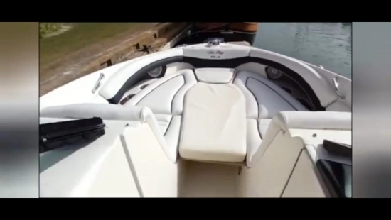 Sea Ray SLX 290 usado à venda