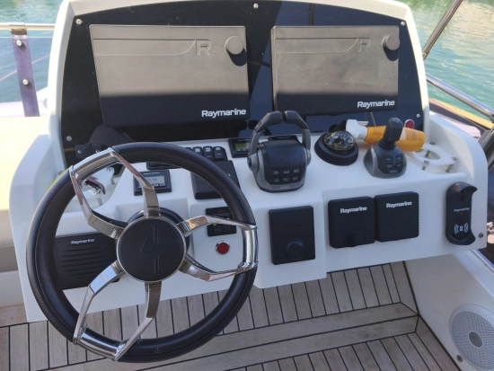 Sealine F43 de segunda mano en venta