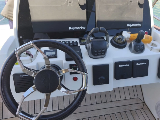 Sealine F43 de segunda mano en venta