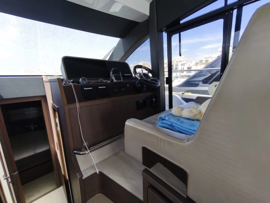 Sealine F43 de segunda mano en venta